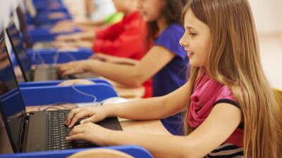 Novela Zakona o spodbujanju digitalne vključenosti bo pri digitalnem vključevanju podprla najbolj ranljive